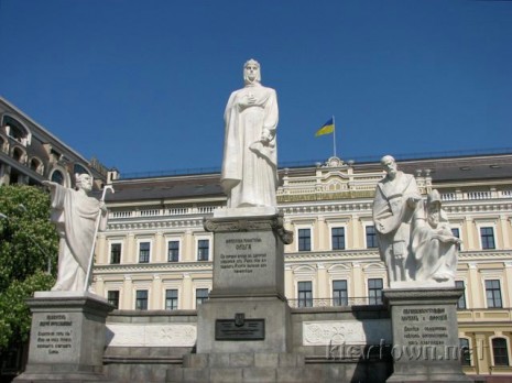 Памятник Княгине Ольге